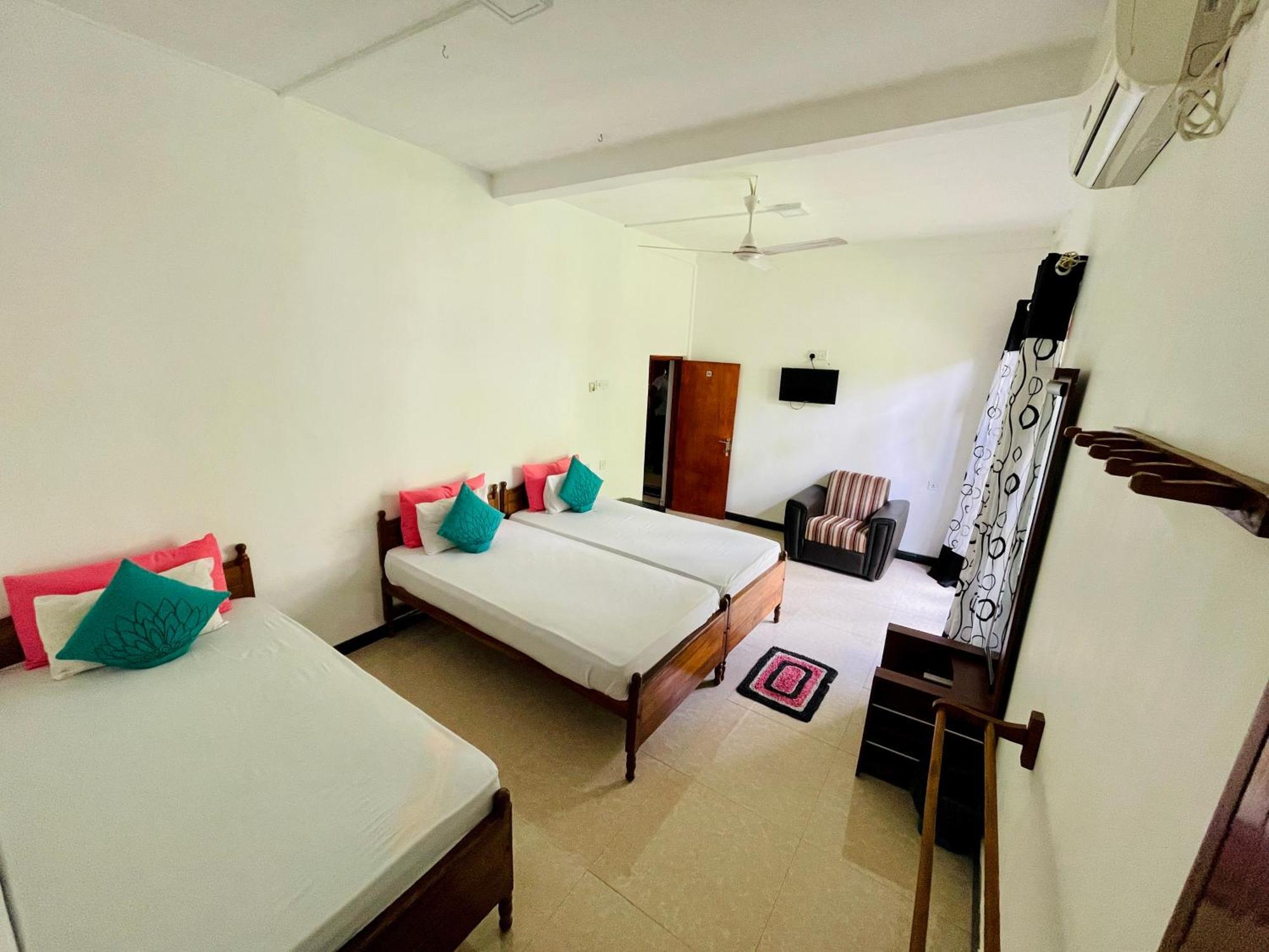 Tishan Holiday Resort Polonnaruwa Δωμάτιο φωτογραφία