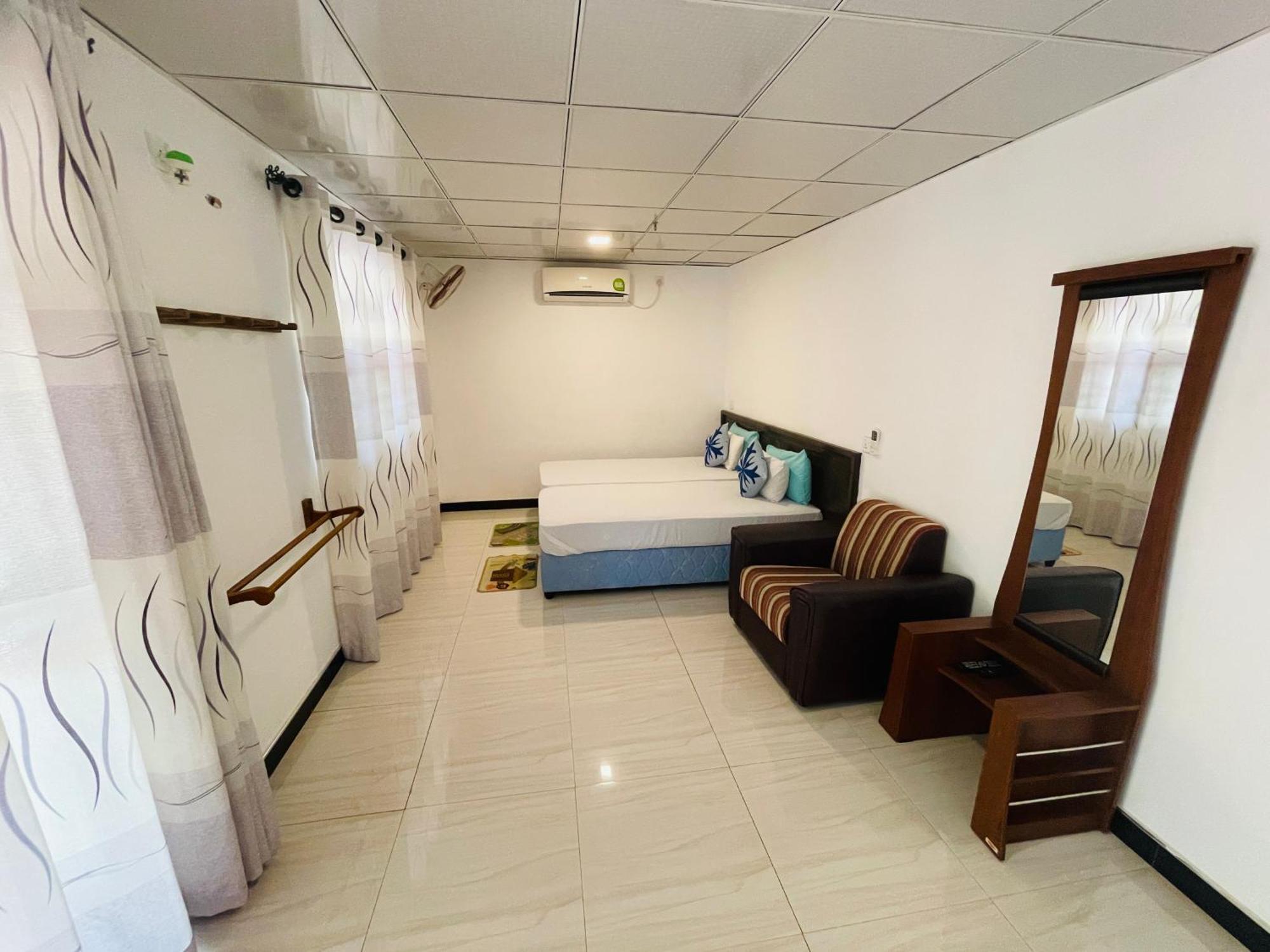 Tishan Holiday Resort Polonnaruwa Δωμάτιο φωτογραφία